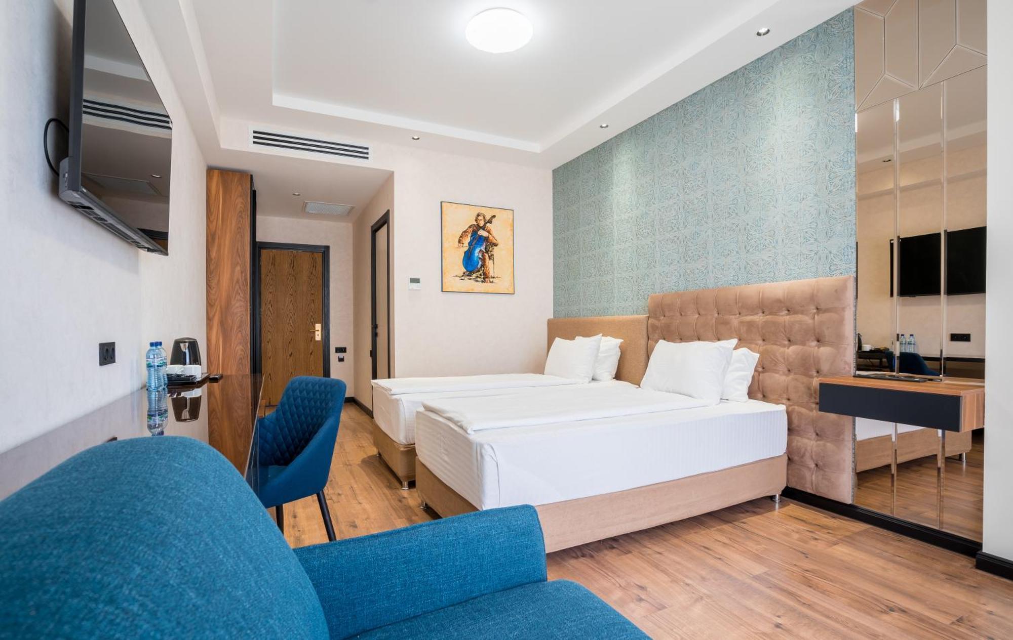 Olympus Hotel By Umbrella Tbilisi Exteriör bild